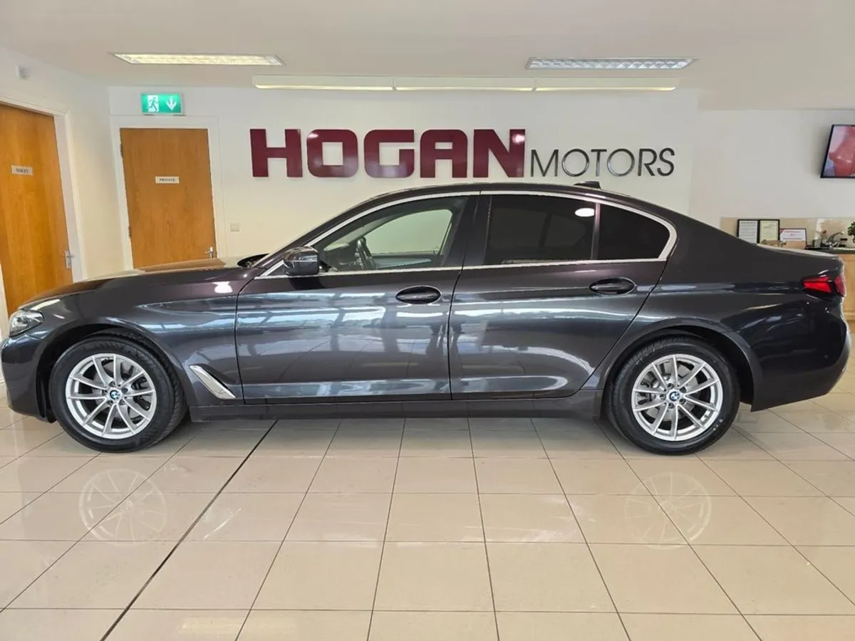 BMW 5 Series 520D SE Saloon Automatic - Image 4