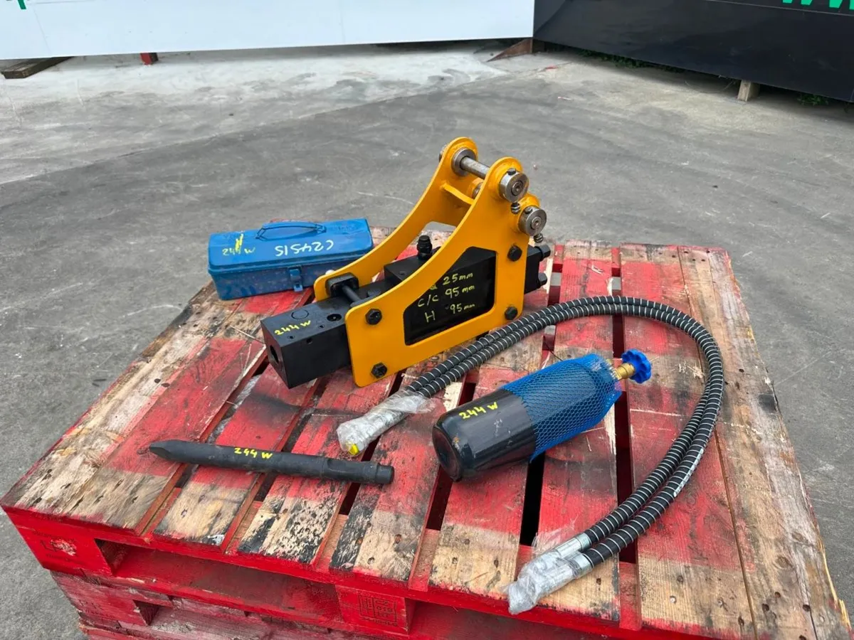 2025 MIVA VA35H...MICRO DIGGER HAMMER....244W - Image 2