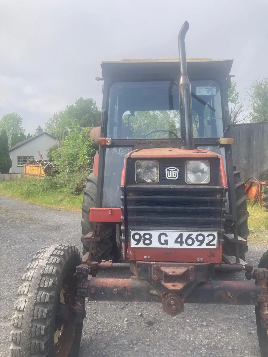 universal tractors - Image 1