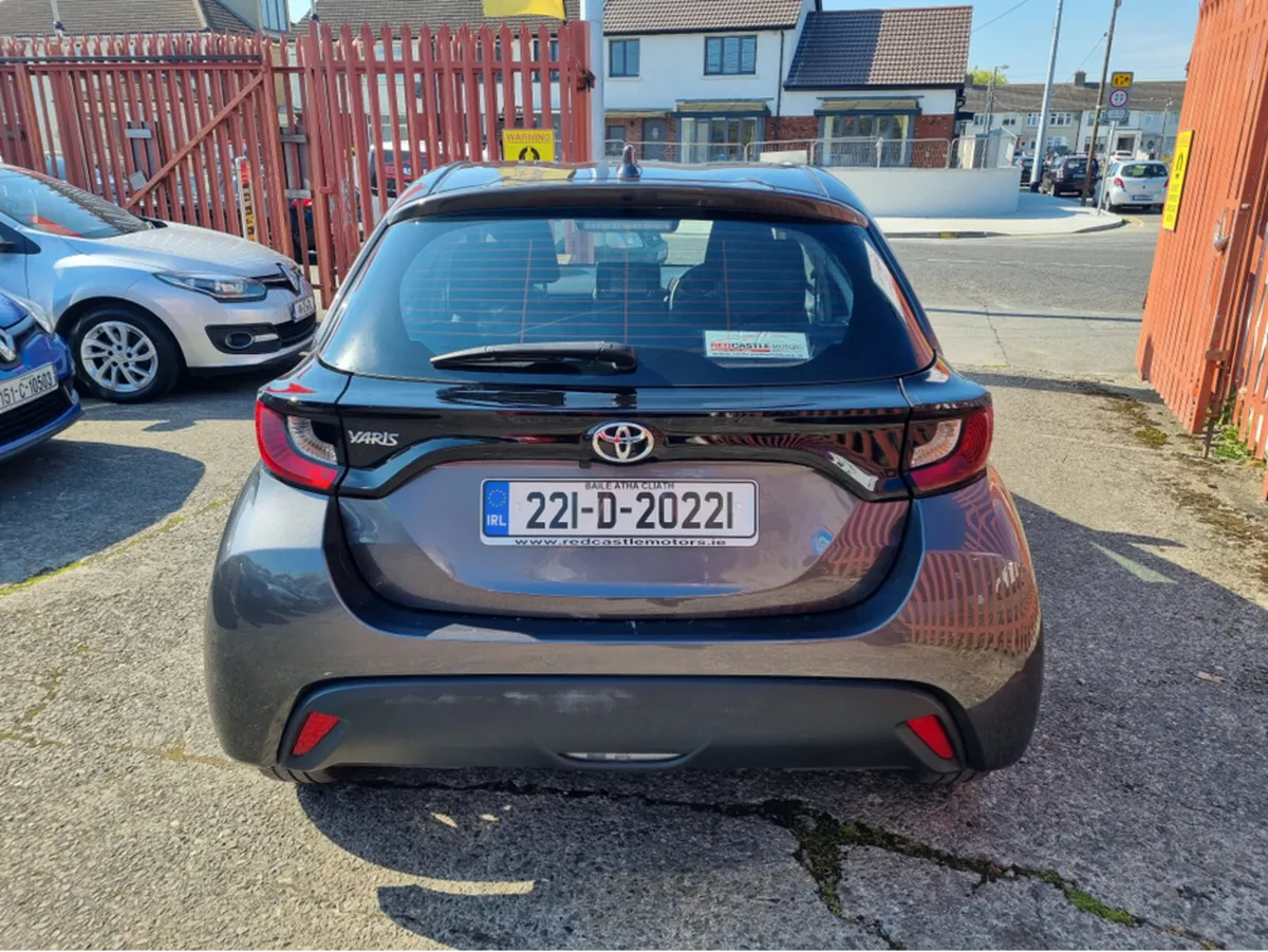 Toyota Yaris 1.0 LUNA 5DR (NCT 03-26) - Image 4