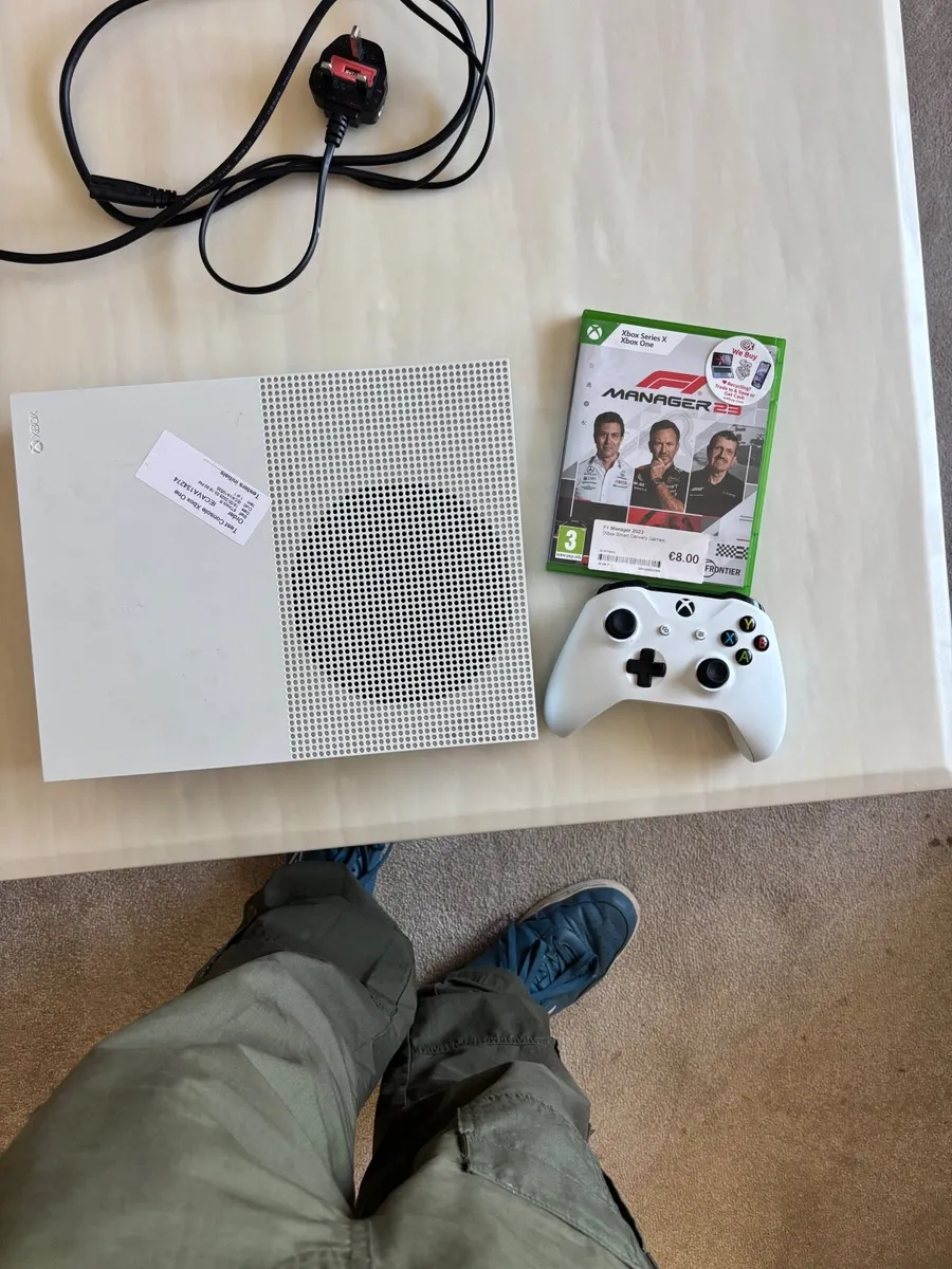 Xbox series one - Image 2