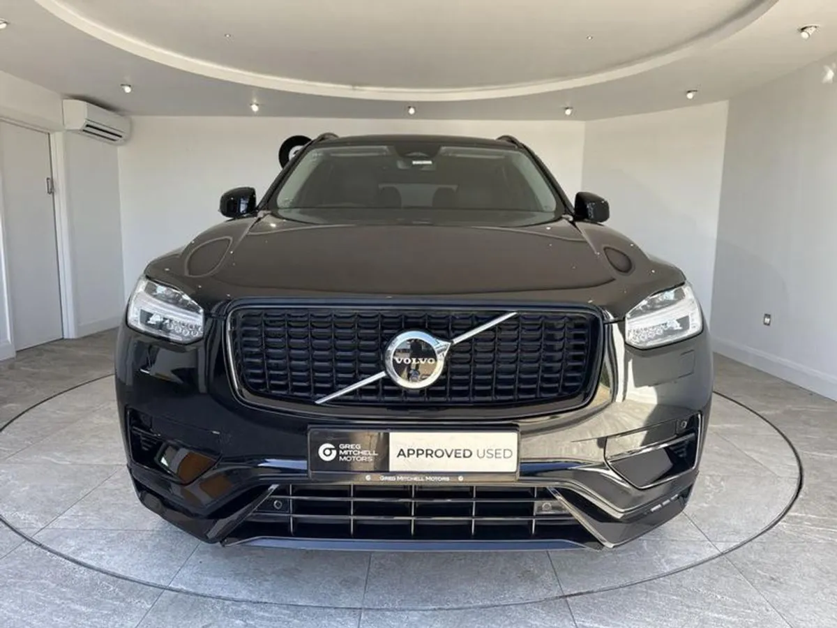 Volvo XC90 2.0 B5D  235  Plus Dark 5dr AWD Geartr - Image 2