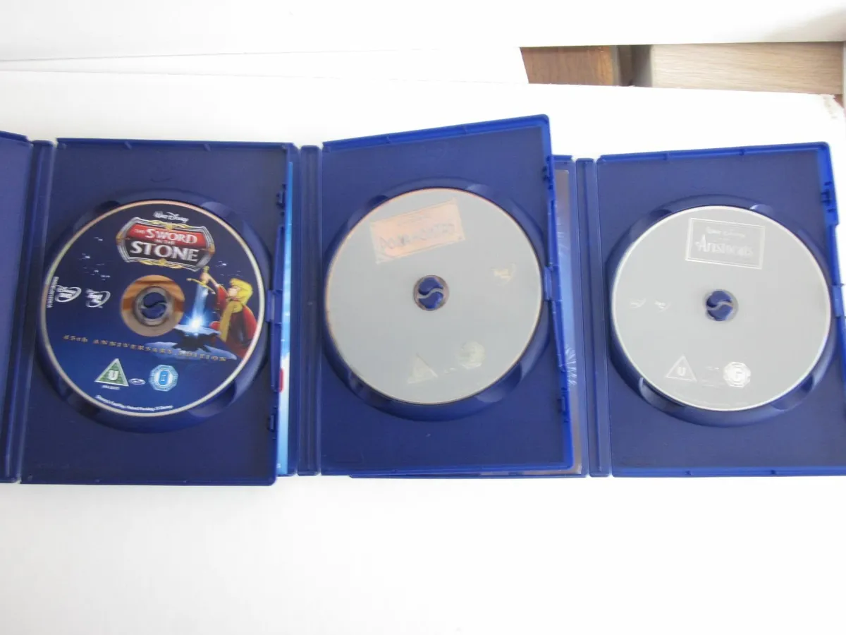 Waltz Disney Classic Collection Bundle (10 DVD'S) - Image 3