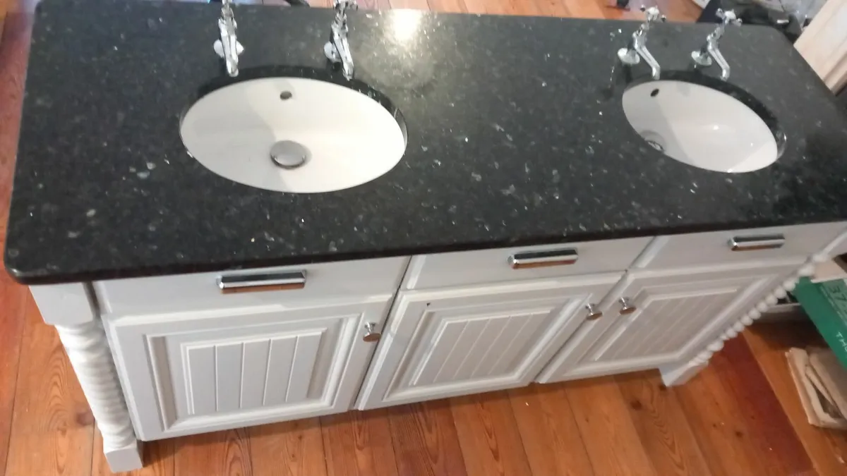 Double sink unit with 30mm deep granite top - Image 2
