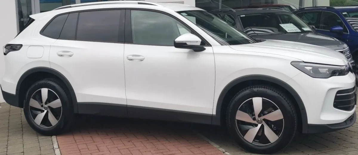 Volkswagen Tiguan 2.0 TDI 150 BHP  2 Seater  Auto - Image 2