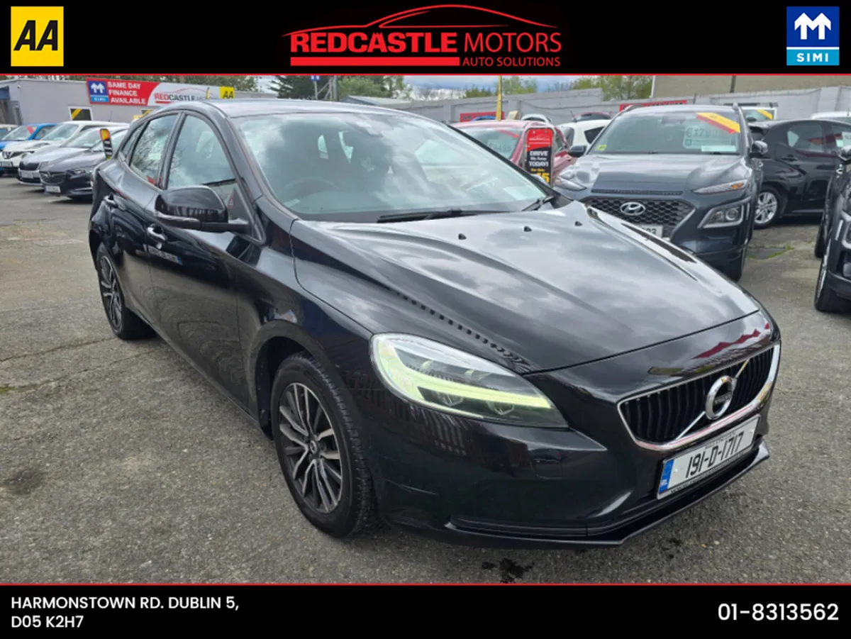 Volvo V40 D3 **AUTO** (NCT 01-27) - Image 1