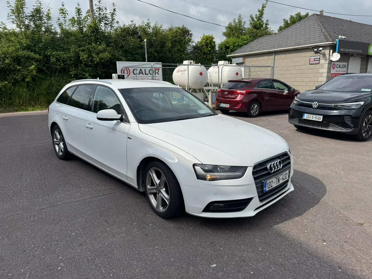 131 Audi a4 est no damage - Image 1