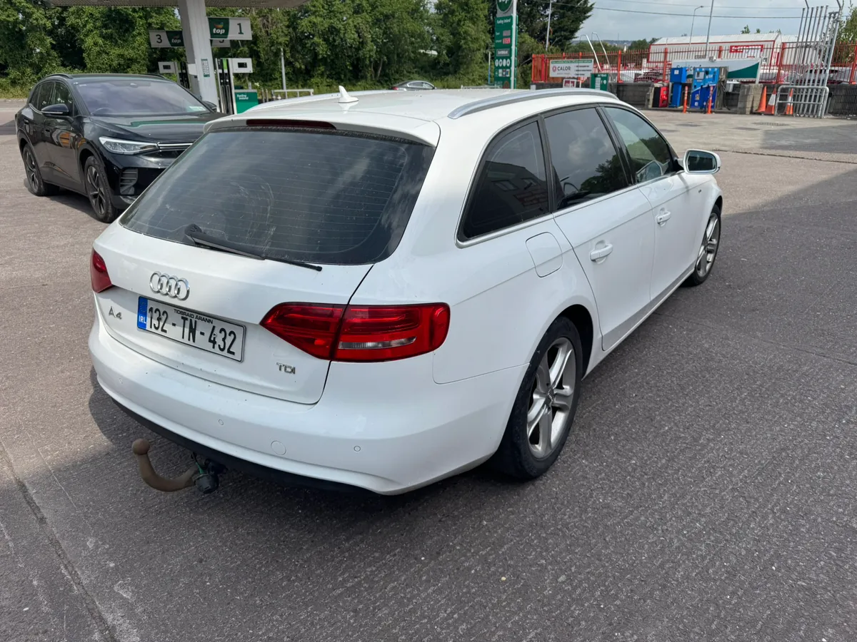 131 Audi a4 est no damage - Image 3
