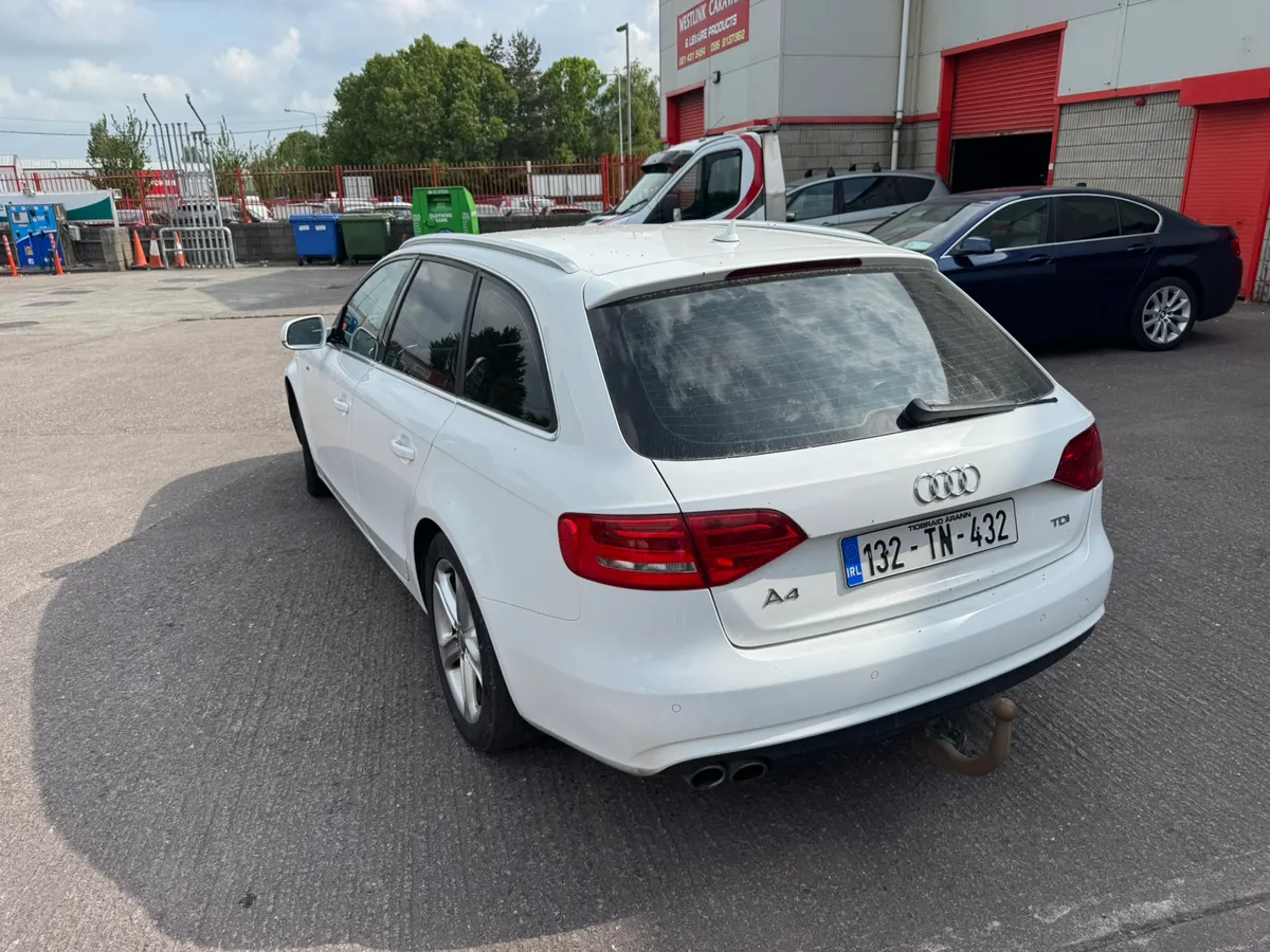 131 Audi a4 est no damage - Image 4