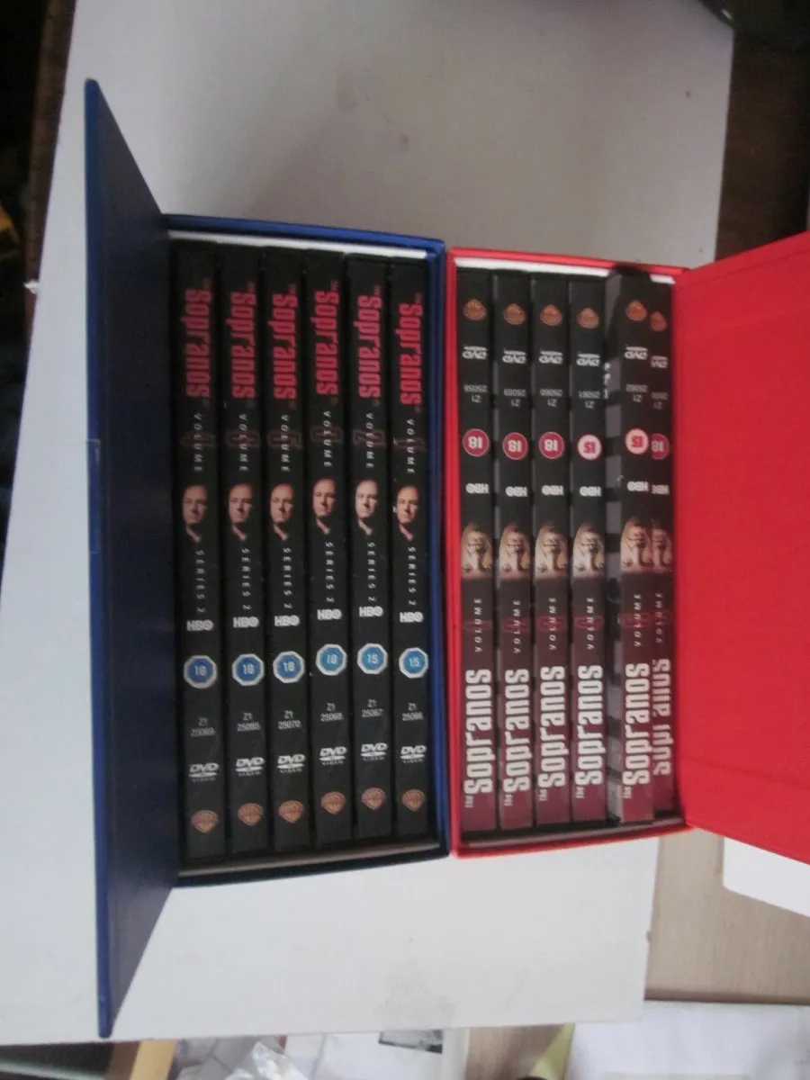 Sopronas Complete Series DVD - Image 4