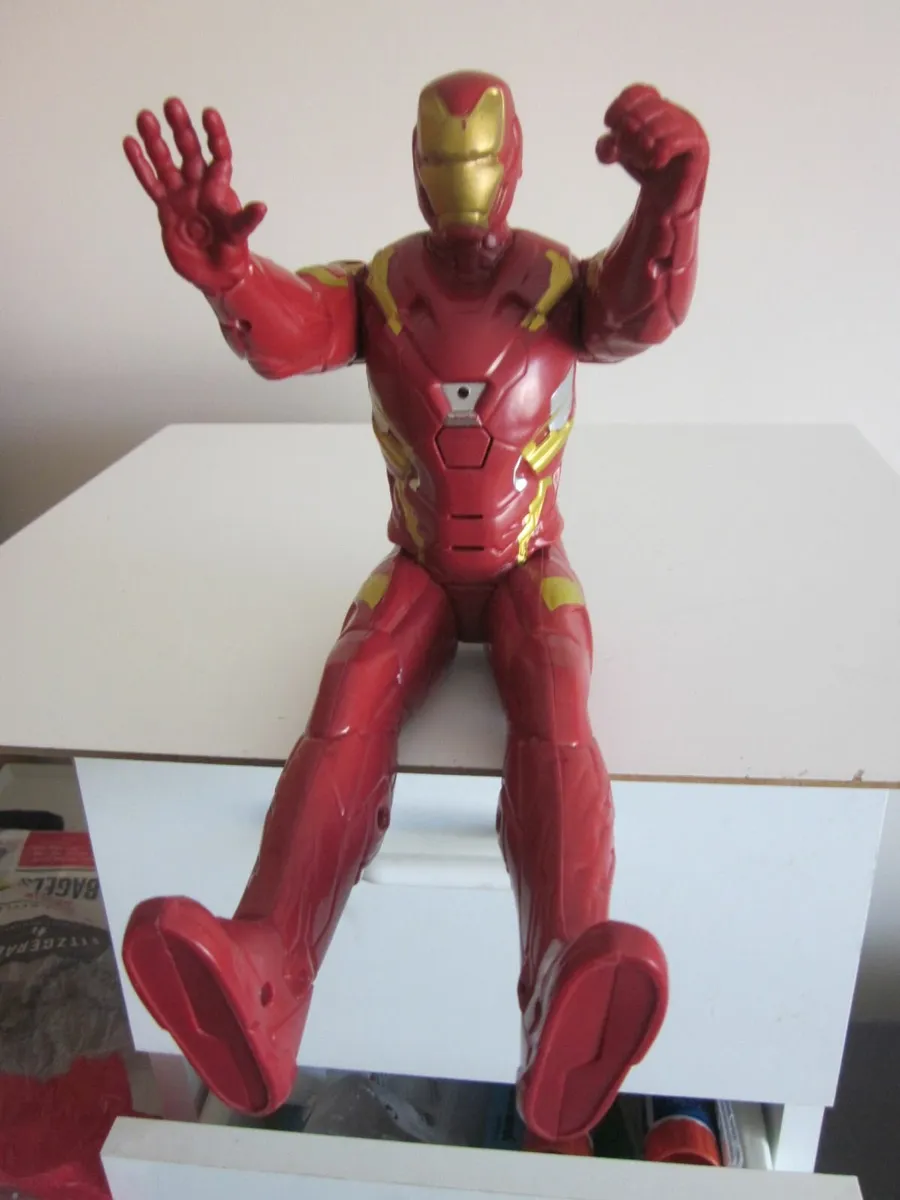 Talking Iron Man Marvel Avengers 12" - Image 3