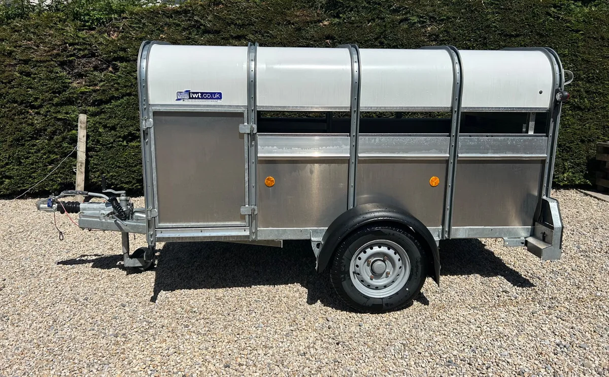 2023 Ifor Williams 8x4 Single Axle Braked Trailer - Image 1
