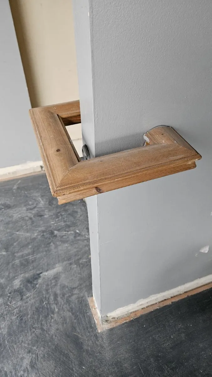 Oak Handrail - Image 2