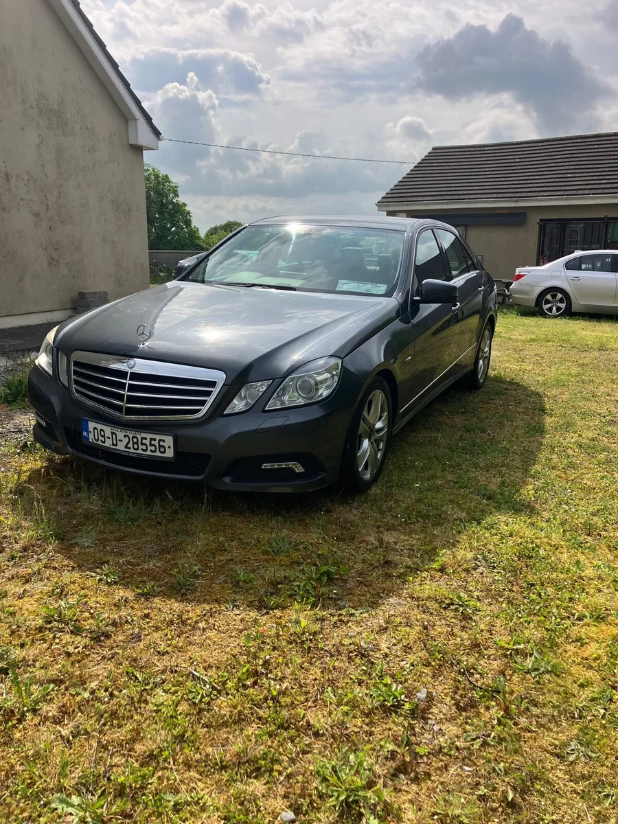 Car - Image 3