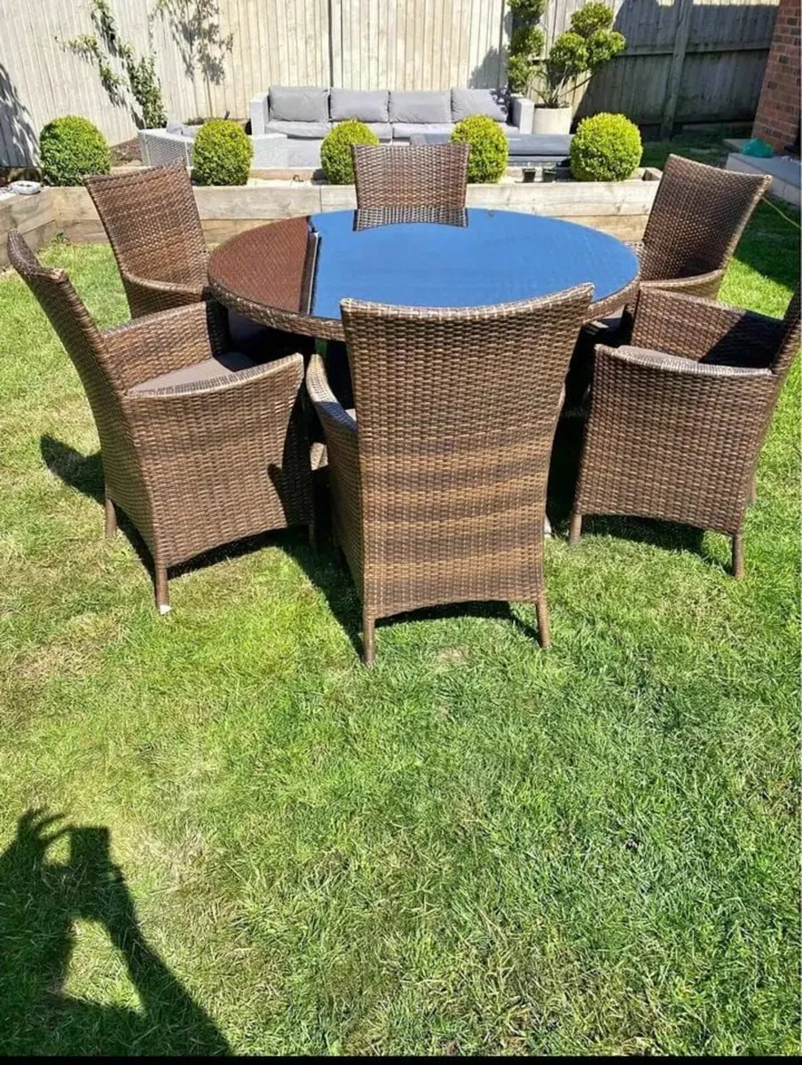 6 seater large rattan garden table set - Image 1