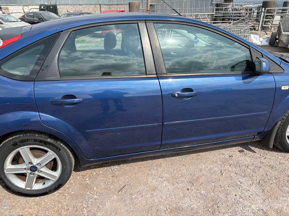 Ford Focus 2008 - Image 2