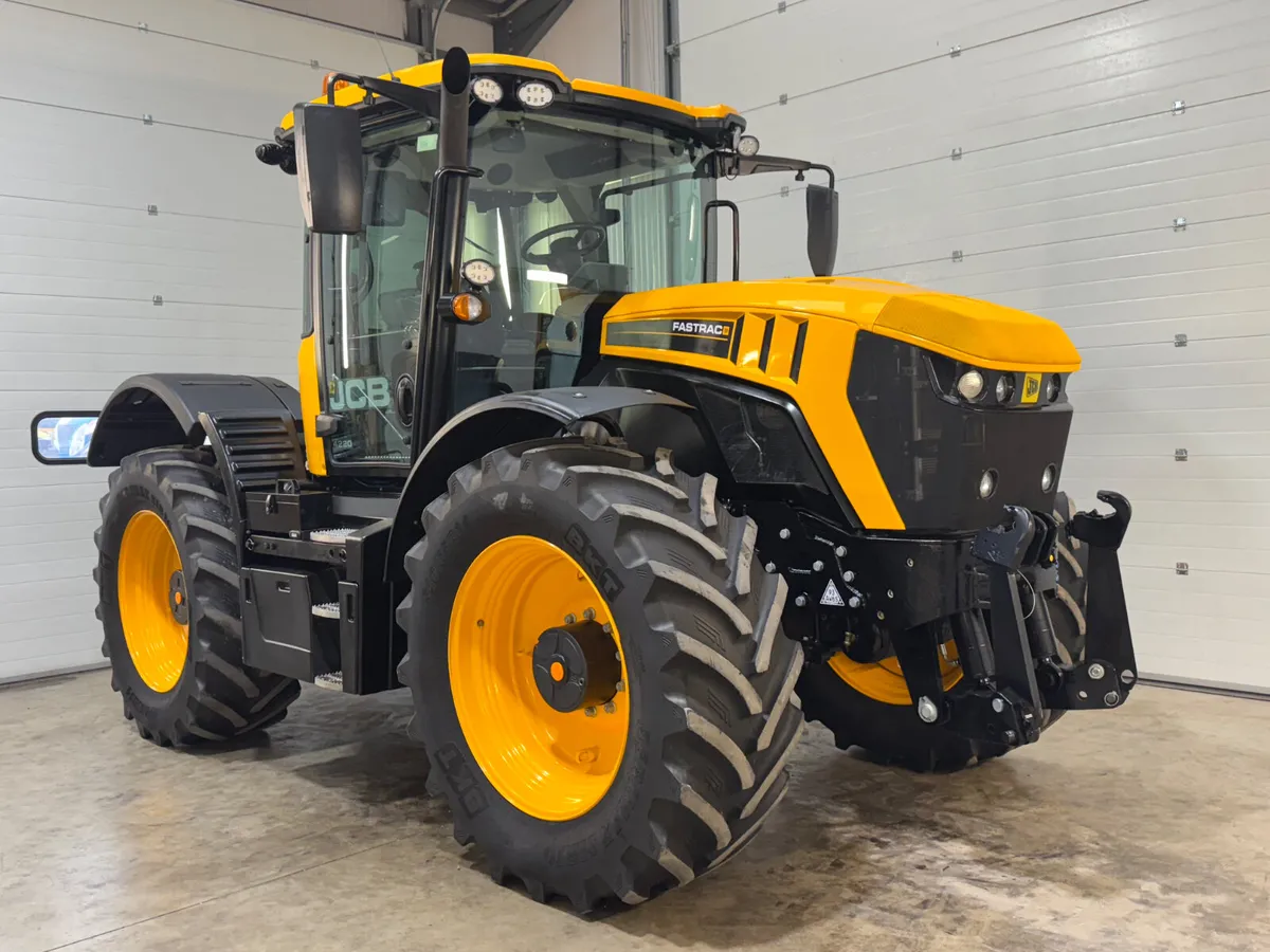 JCB 4220 Fastrac ***Only 2500 hours!*** - Image 4