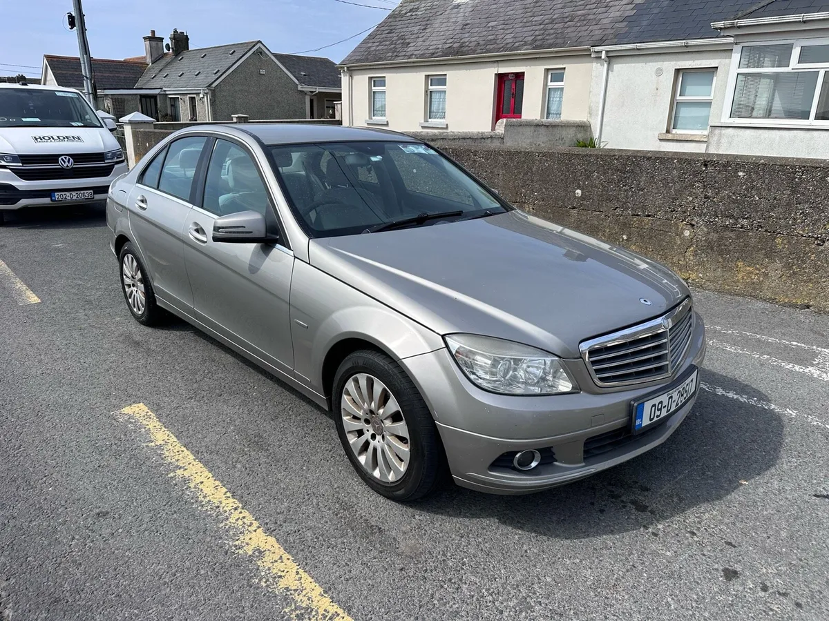 Mercedes - Image 3