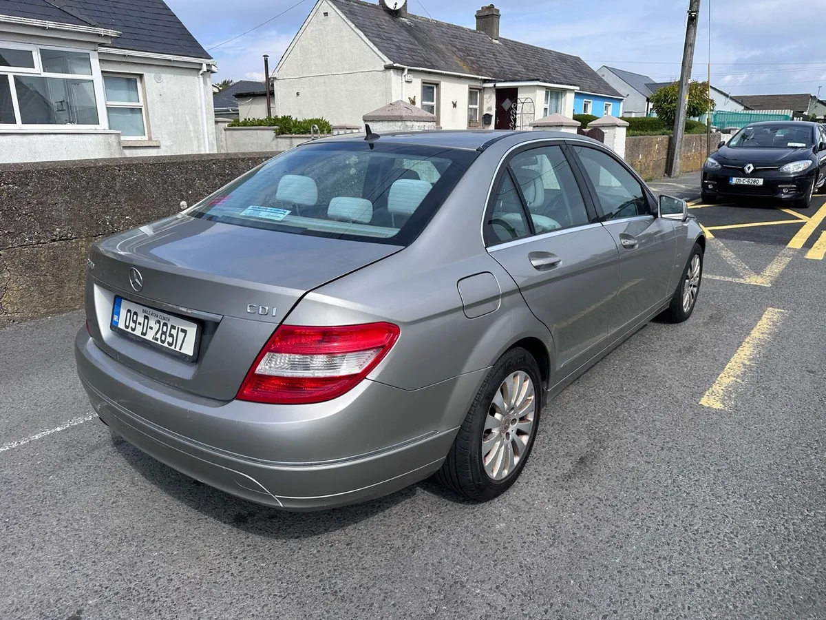 Mercedes - Image 4