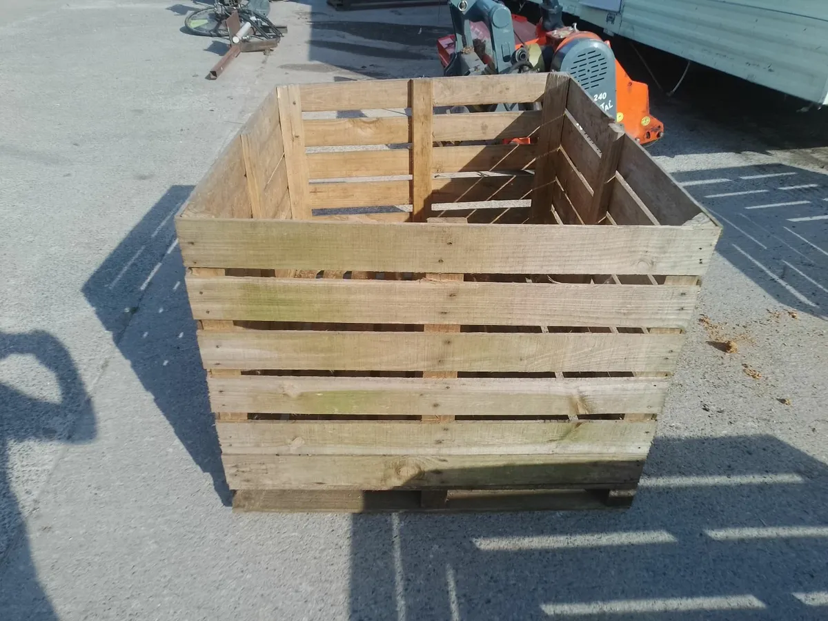 Wooden crates - Image 2