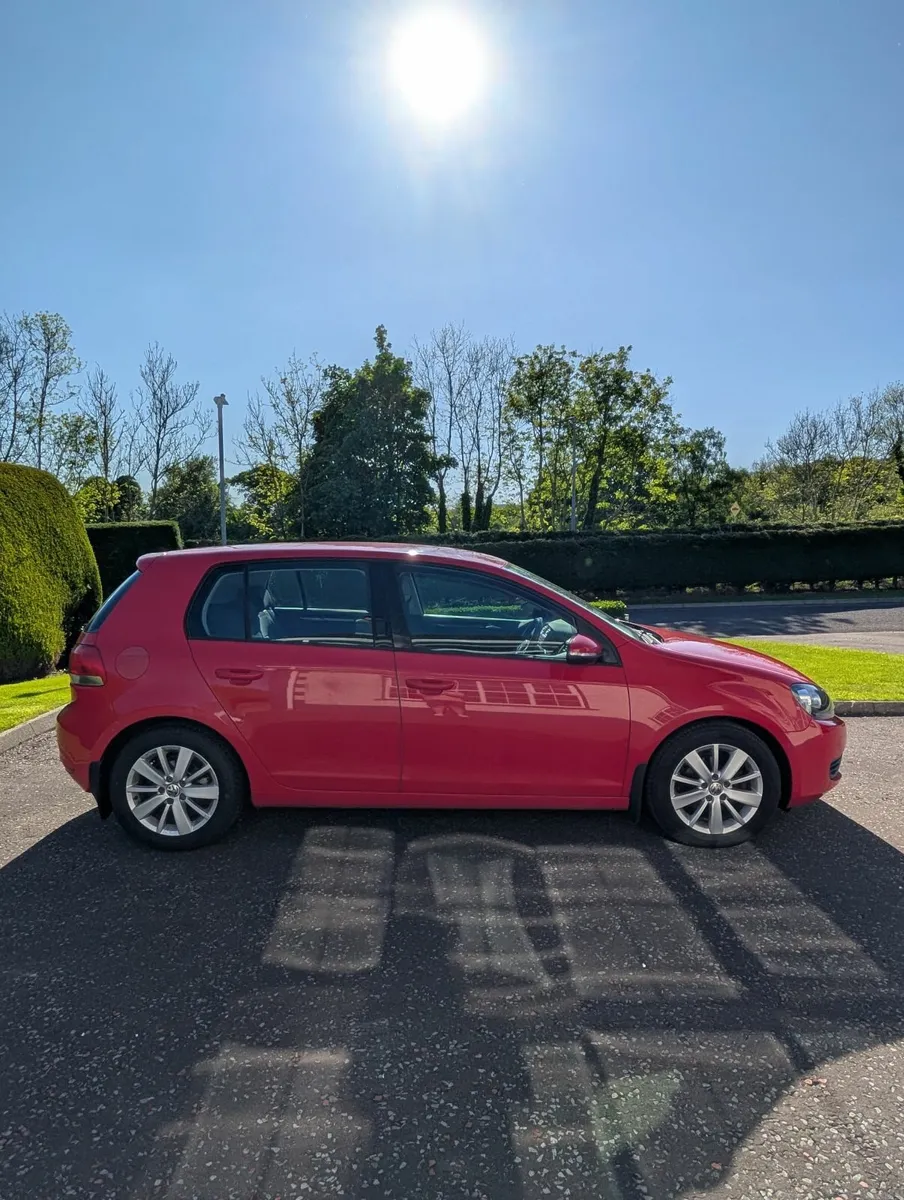Volkswagen Golf 2011 - Image 3