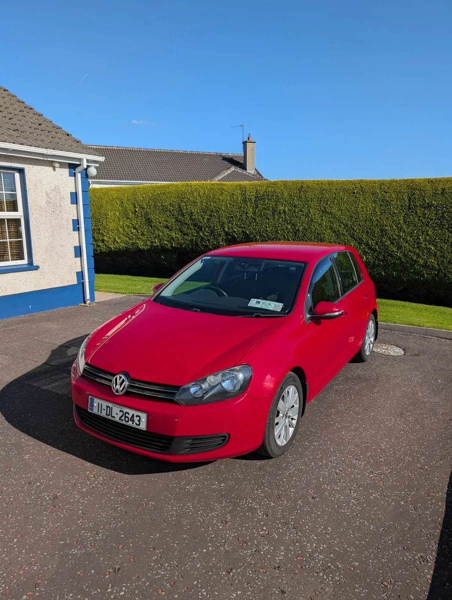 Volkswagen Golf 2011 - Image 1