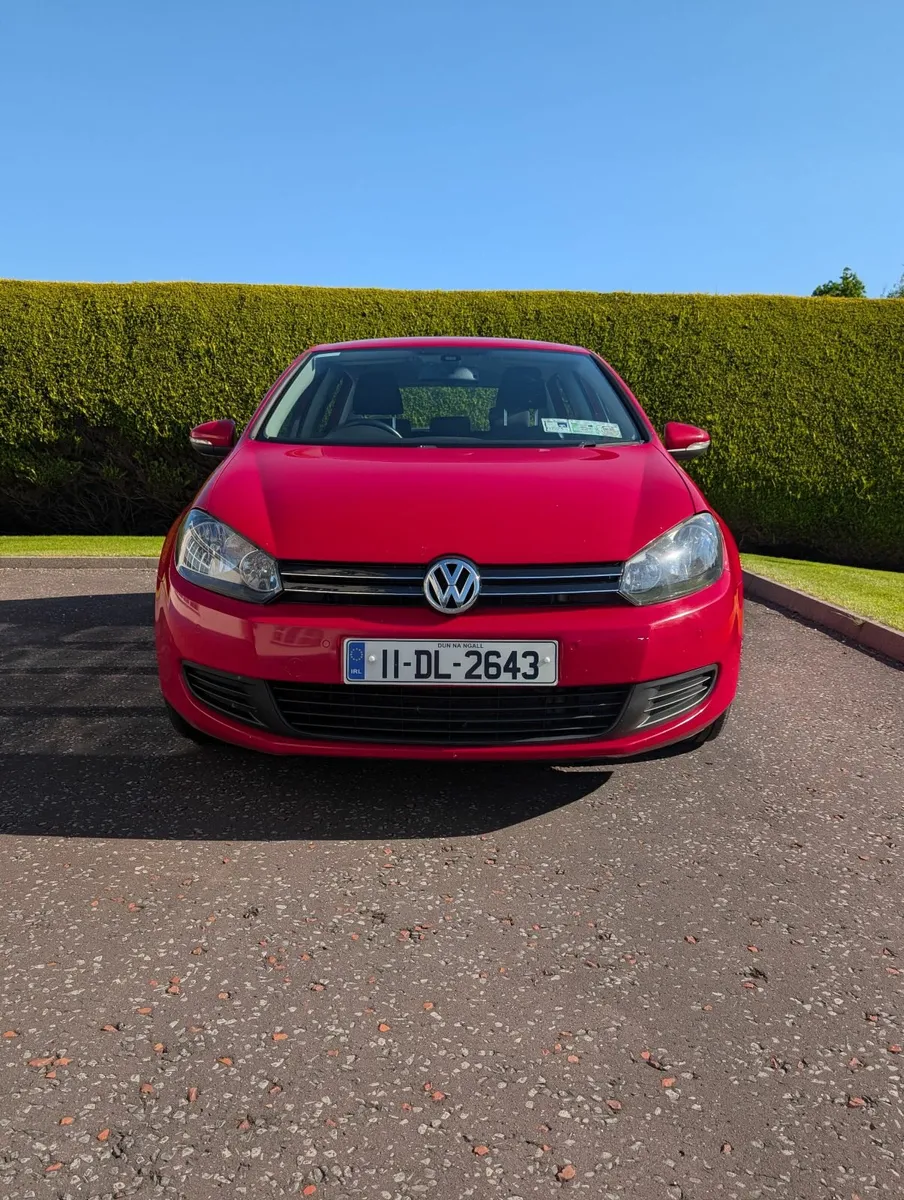 Volkswagen Golf 2011 - Image 2