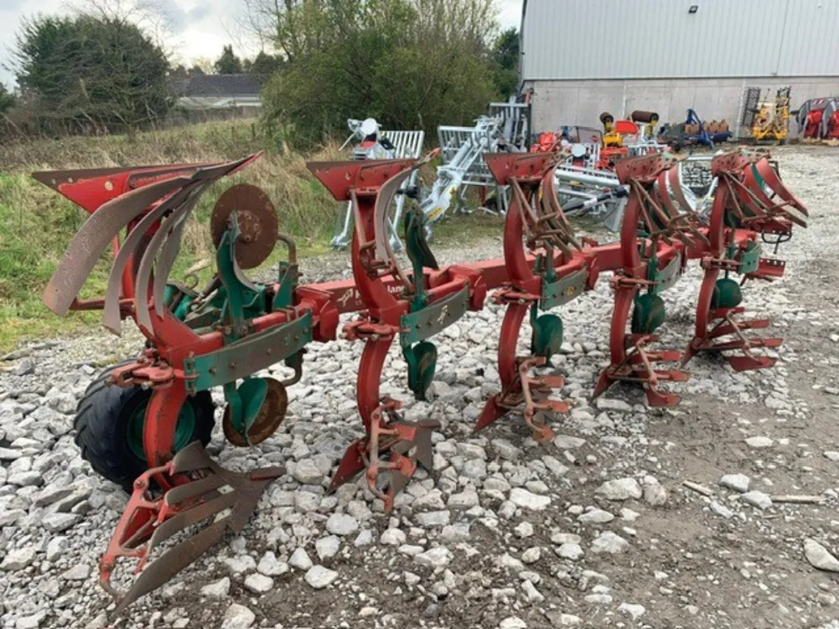 KV 5 FURROW ES200 HYD VARI WIDTH, SLATTED - Image 2