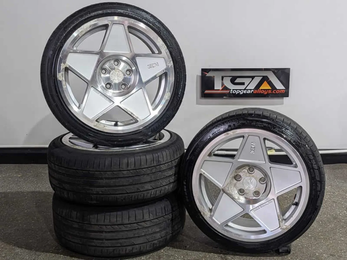 18" 3SDM 0.05 For Leon / Golf Alloy Wheels & Tyres - Image 1