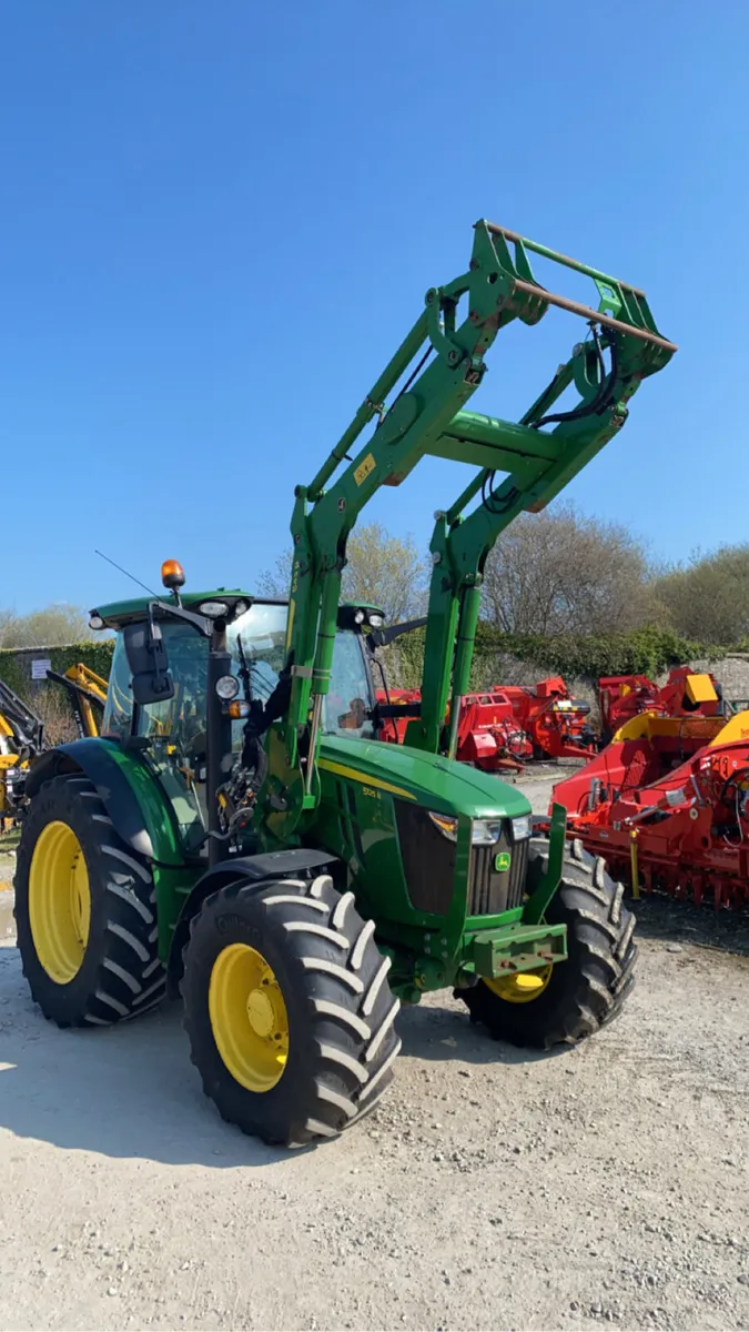 JOHN DEERE 5125R C/W 543R LOADER - Image 1