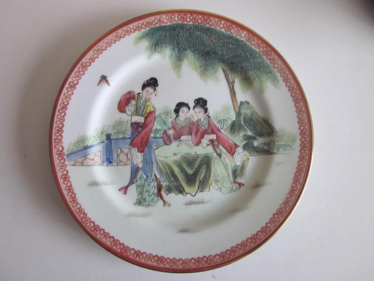 Chinese Qianlong Nian Zhi Plate 3 Ladies 9'' - Image 1
