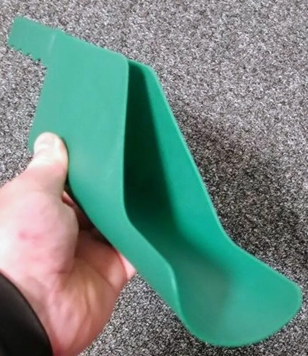 gutter  hand  shovel