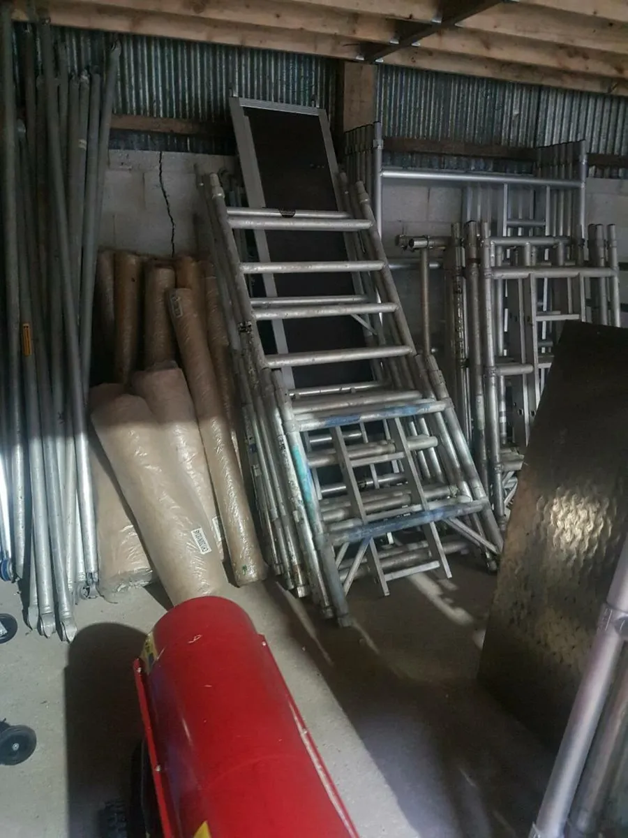 Aluminium scaffolding towers - Image 2