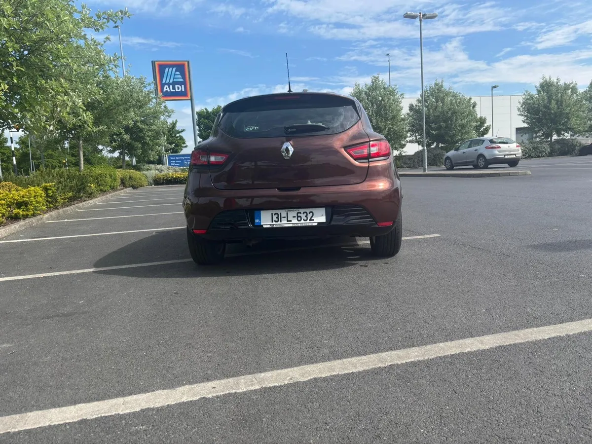 Renault Clio 2013 - Image 2