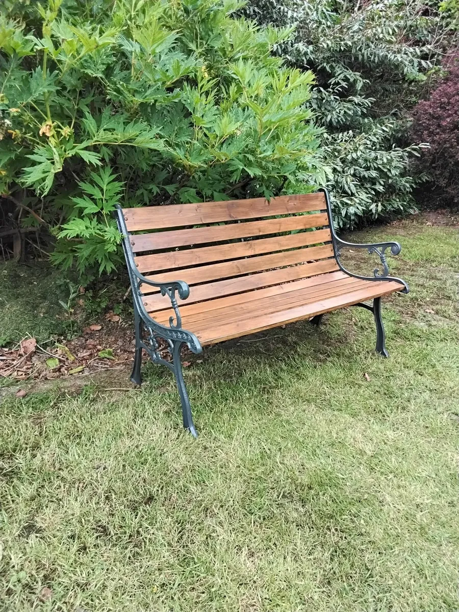Cast iron garden bench - Image 1
