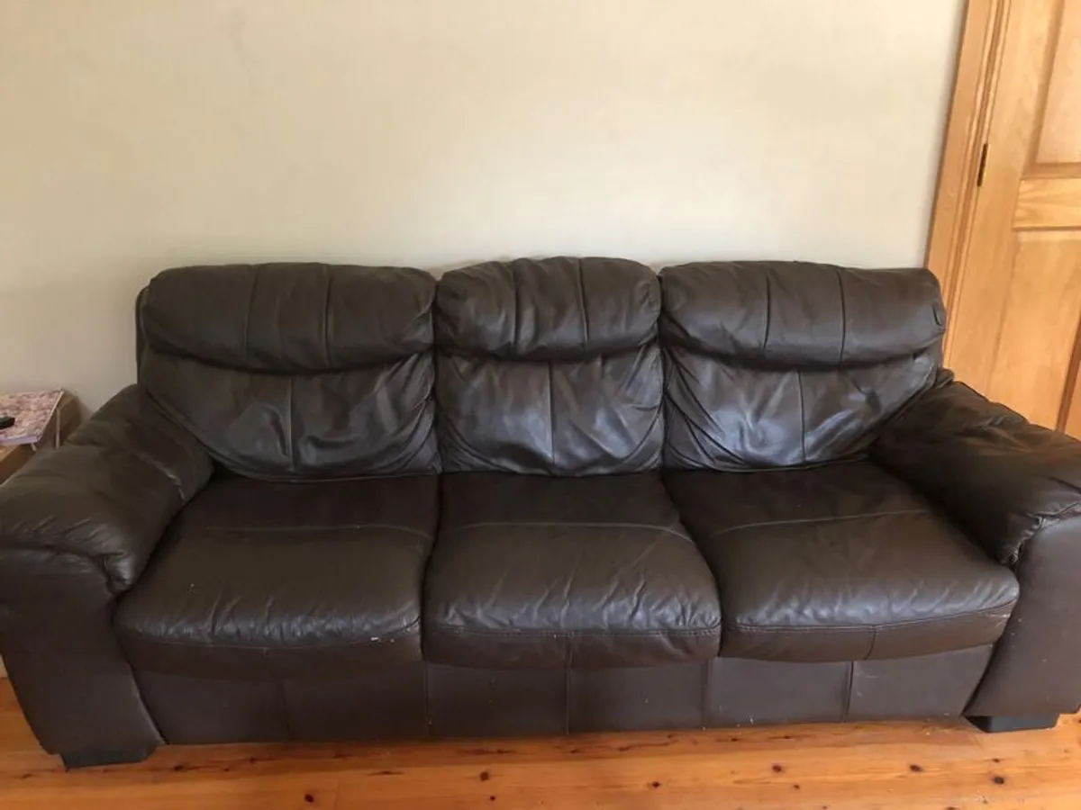 2 & 3 Seater Couch Suite - Image 2