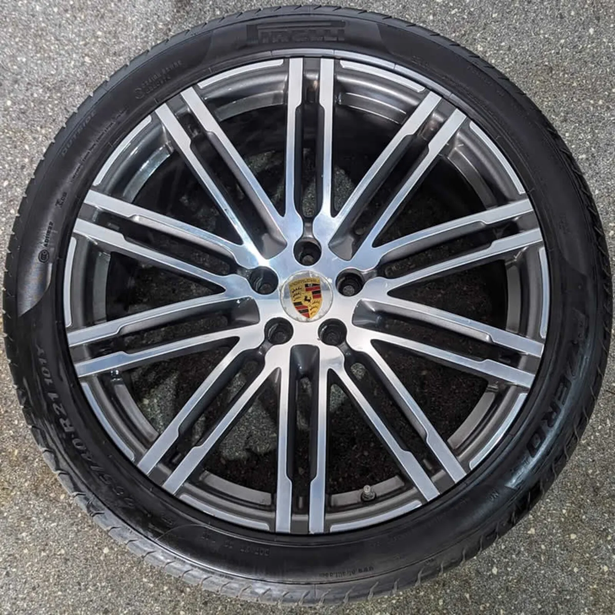 21" Genuine PORSCHE MACAN TURBO Alloy Wheels & Tyr - Image 2