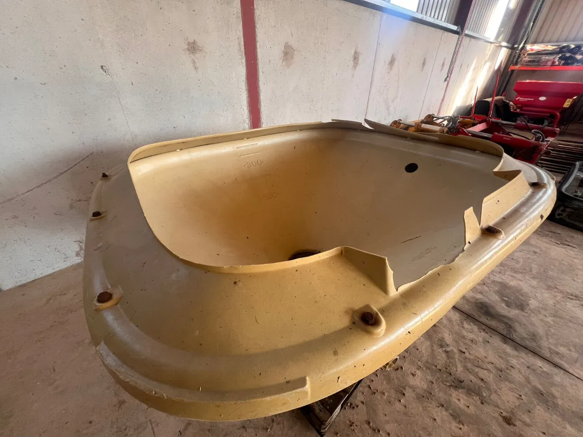 Vicon 602 Fertiliser Sower - Image 3