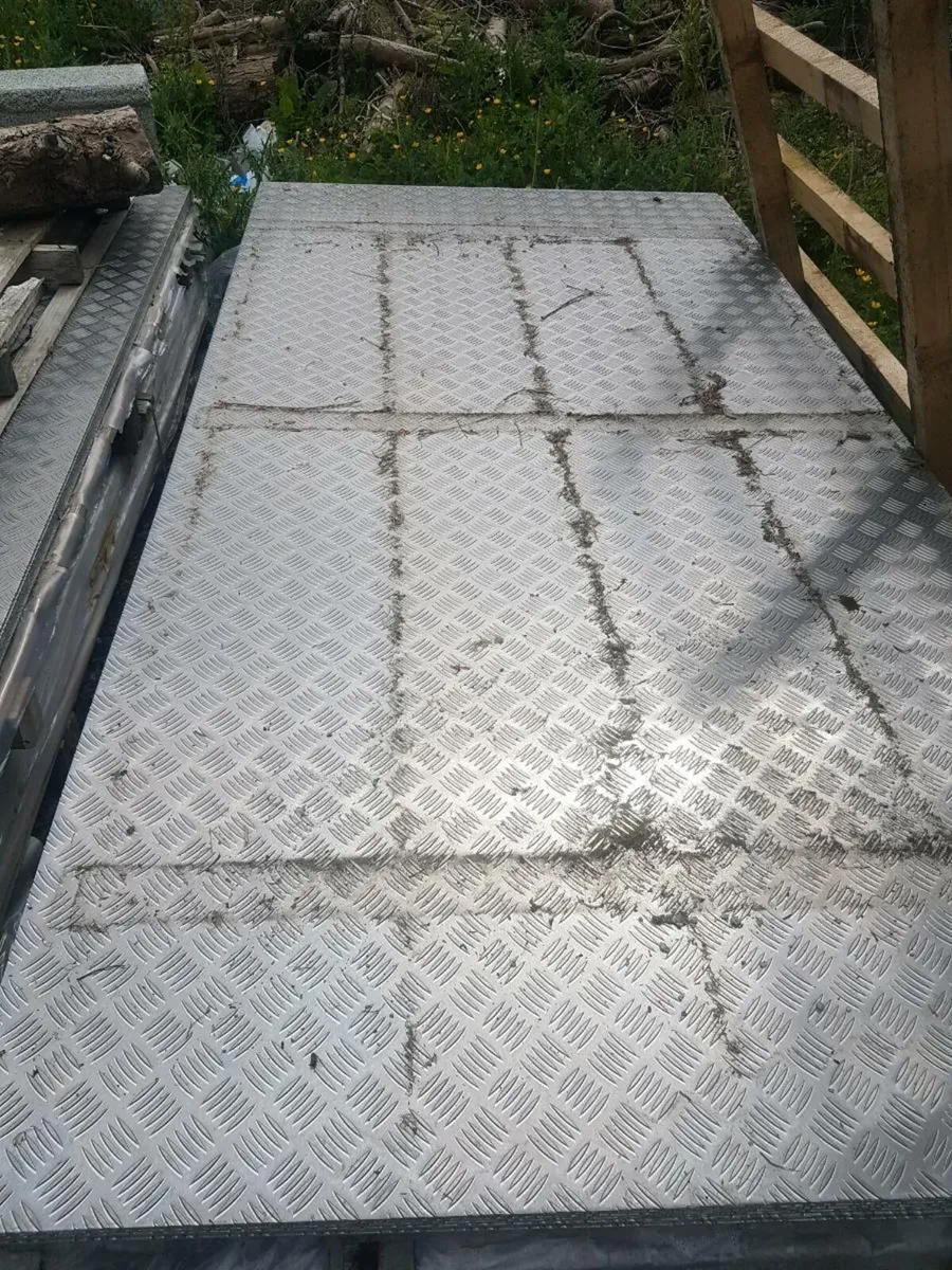 Aluminium chquard plate - Image 3
