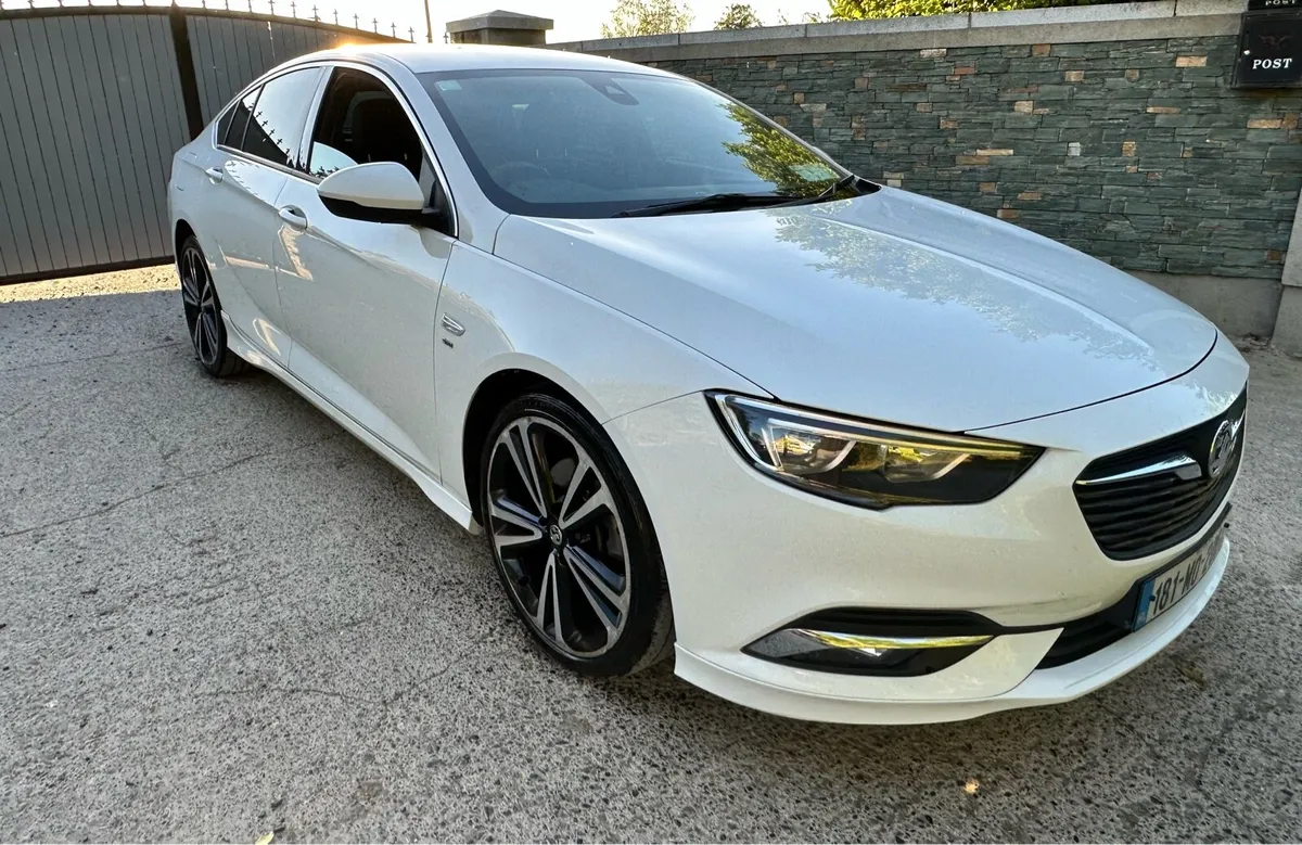 2018 vauxhall Insigia vxr diesel low kms - Image 1