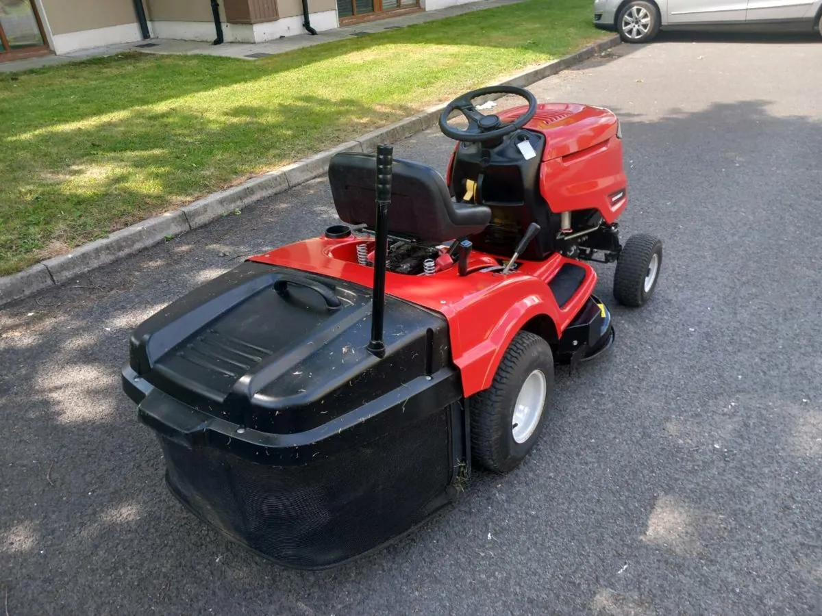 Ride on lawnmower 2023 - Image 4