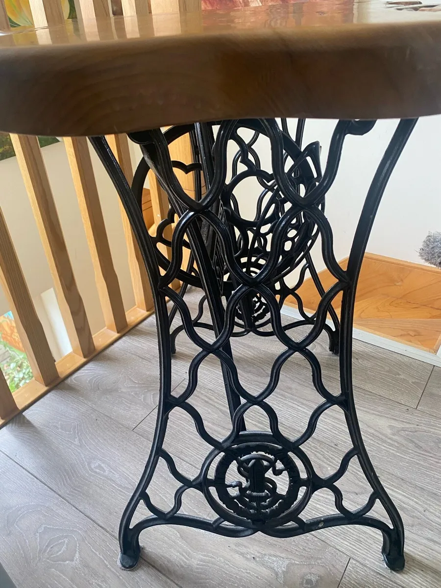 Hall/ occasional table - Image 4