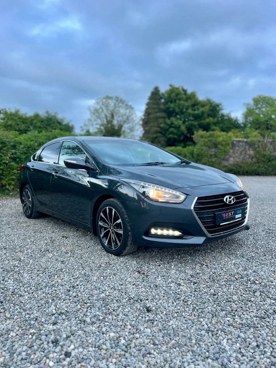 2017 Hyundai i40 Executive 2017 1.7 crdi - Image 2