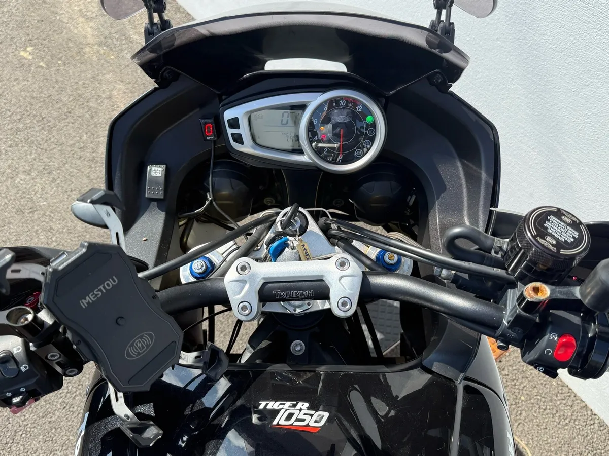 Triumph Tiger 1050 - Image 4