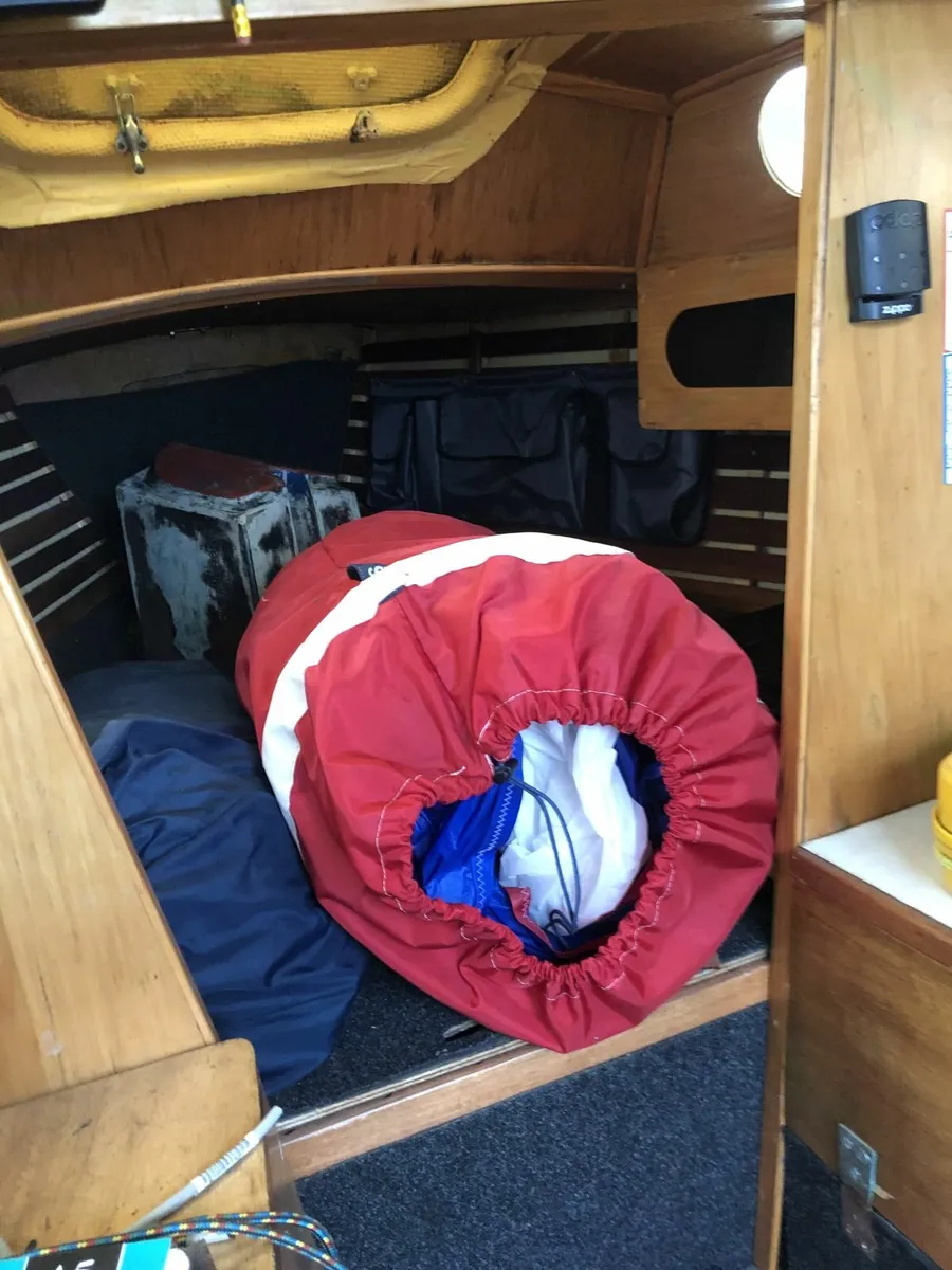 26ft Yacht For Sale - Image 3