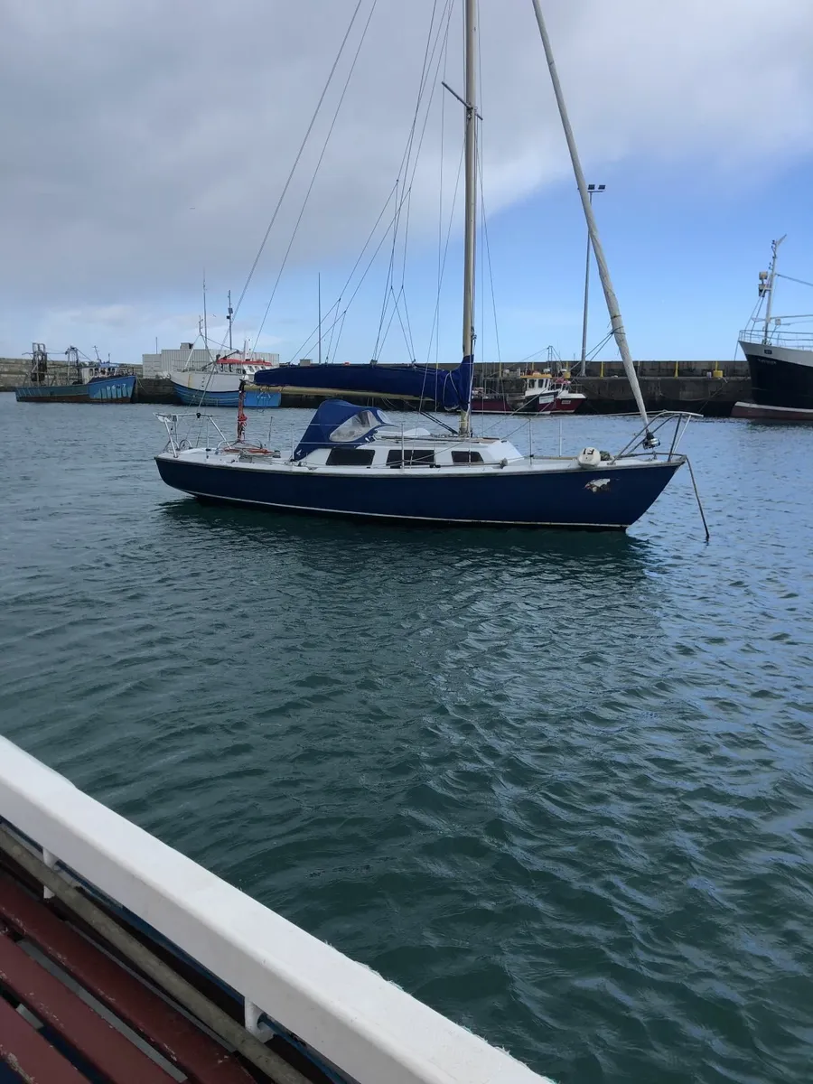26ft Yacht For Sale - Image 1