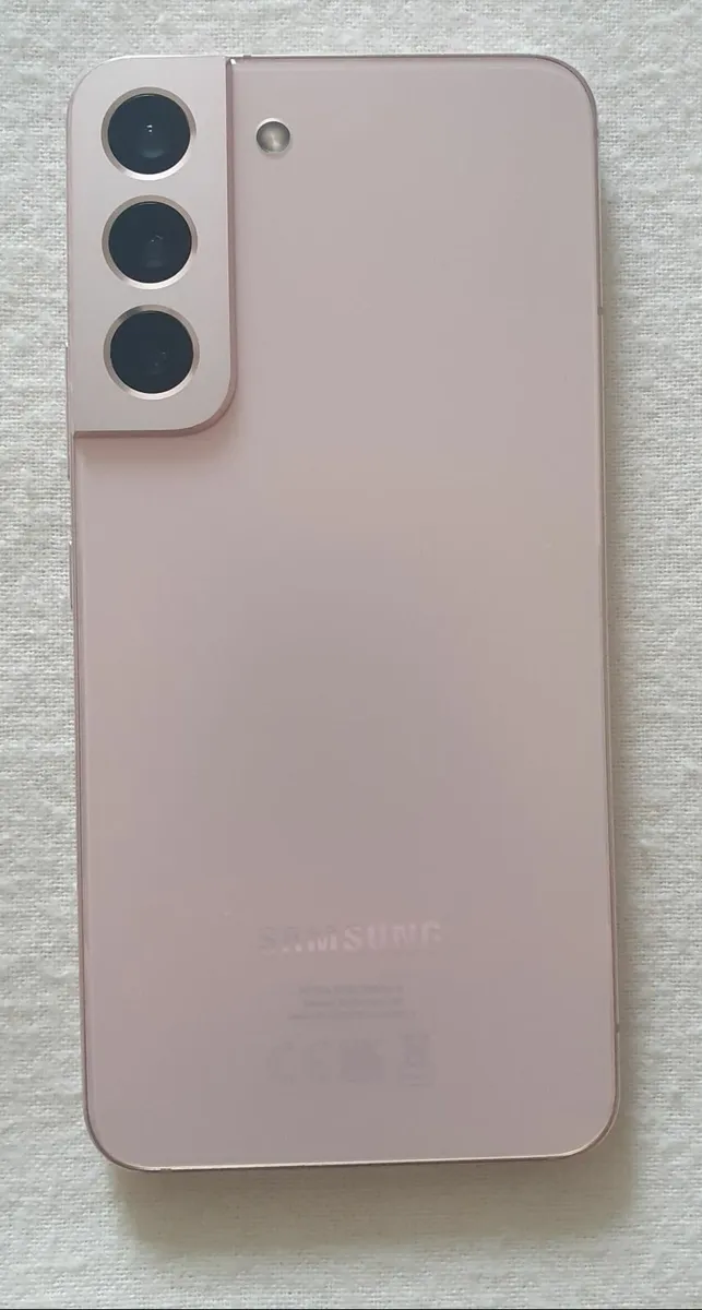 Samsung Galaxy S22 - Image 3