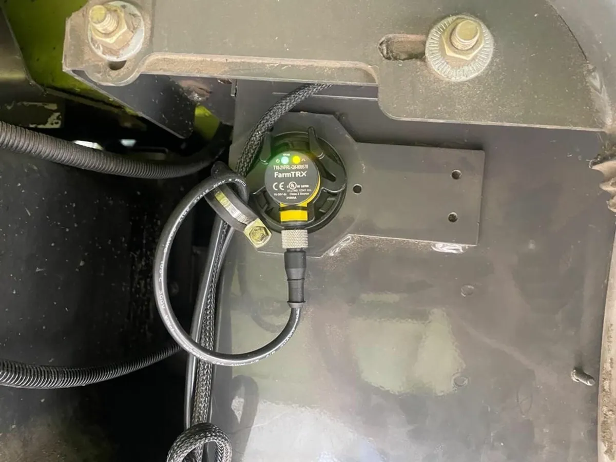 Retrofit Yield Monitor and Moisture Sensor - Image 3