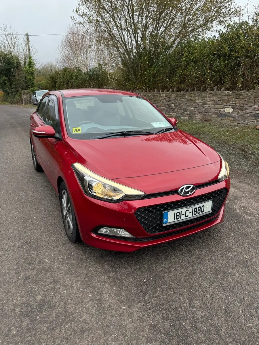 2018 Hyundai i20 Very low km - Image 2