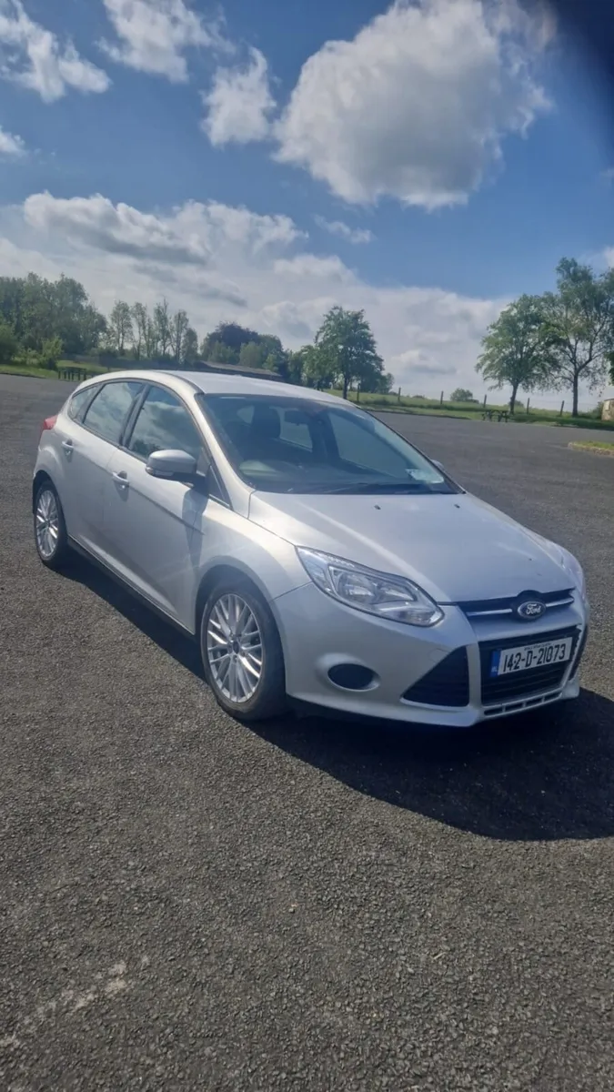Ford Focus 2014 - Image 2